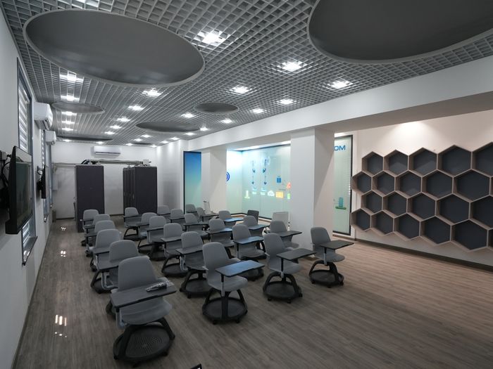 Smart classroom with acoustic panels